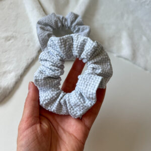 Scrunchie – Mini Karo Hellblau