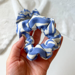 Viskose Scrunchie – Zebra Blau